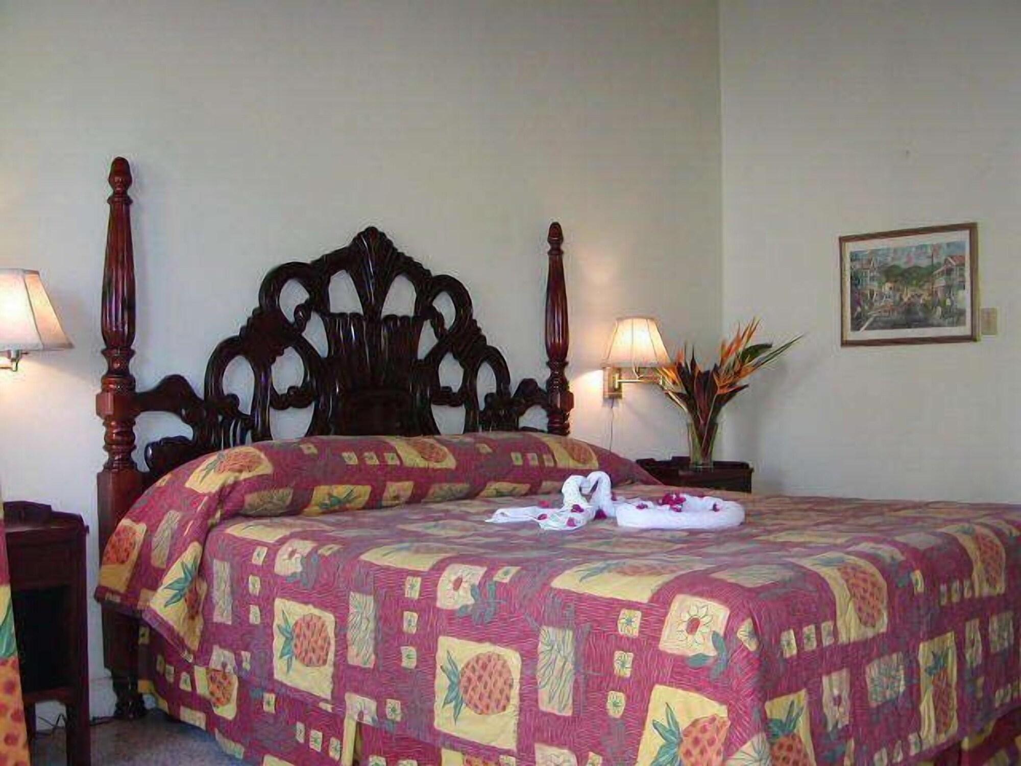 Bar-B-Barn Beach Hotel Negril Exterior foto