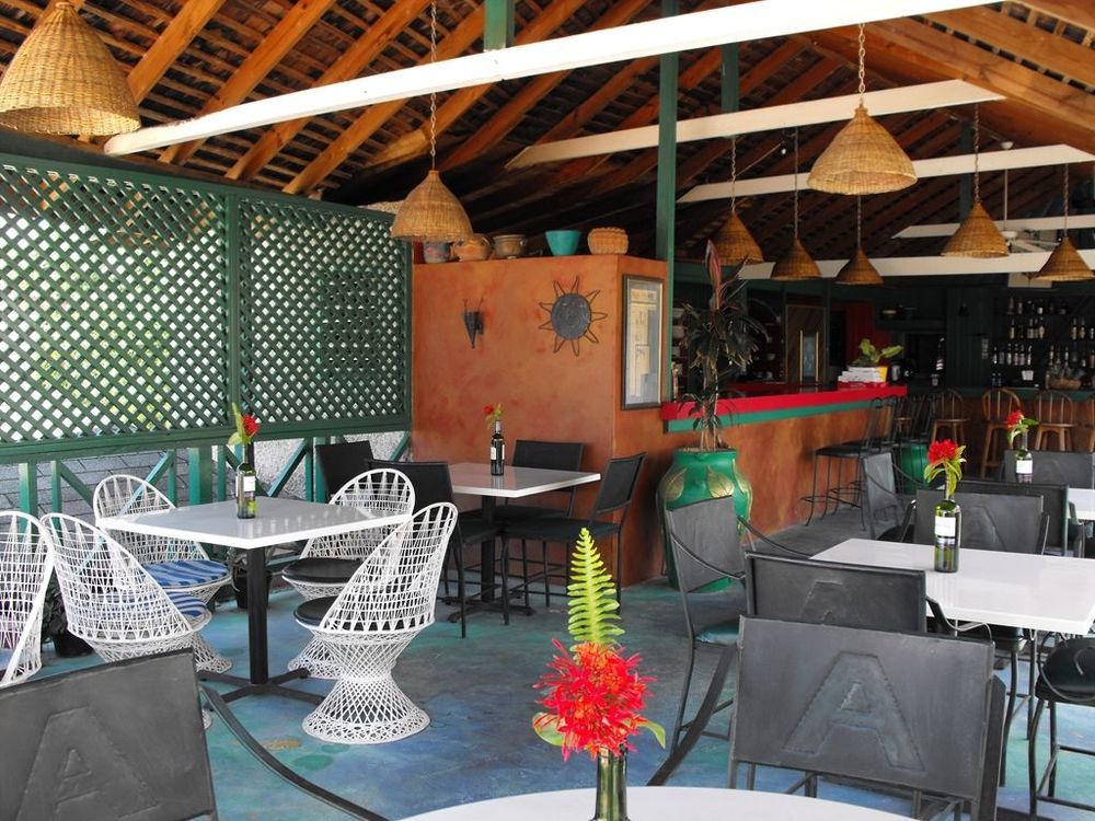 Bar-B-Barn Beach Hotel Negril Restaurante foto