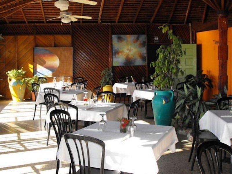 Bar-B-Barn Beach Hotel Negril Exterior foto