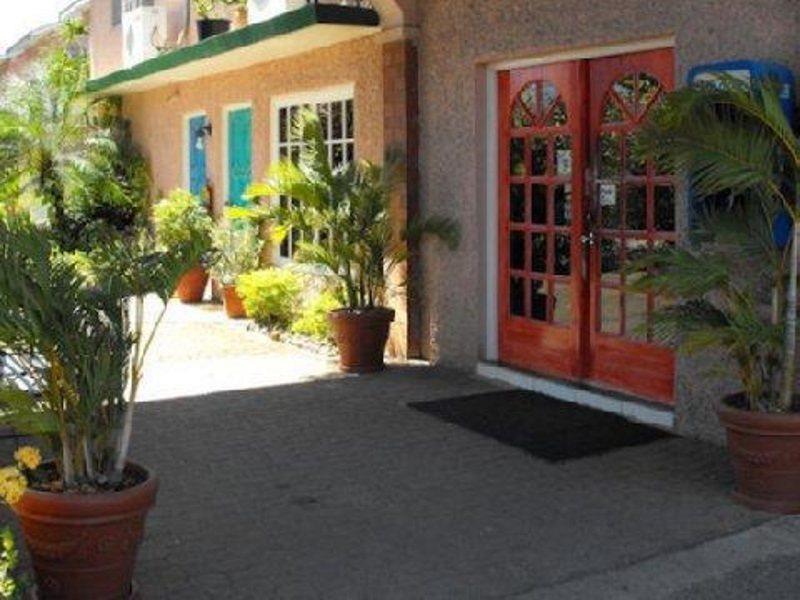 Bar-B-Barn Beach Hotel Negril Exterior foto