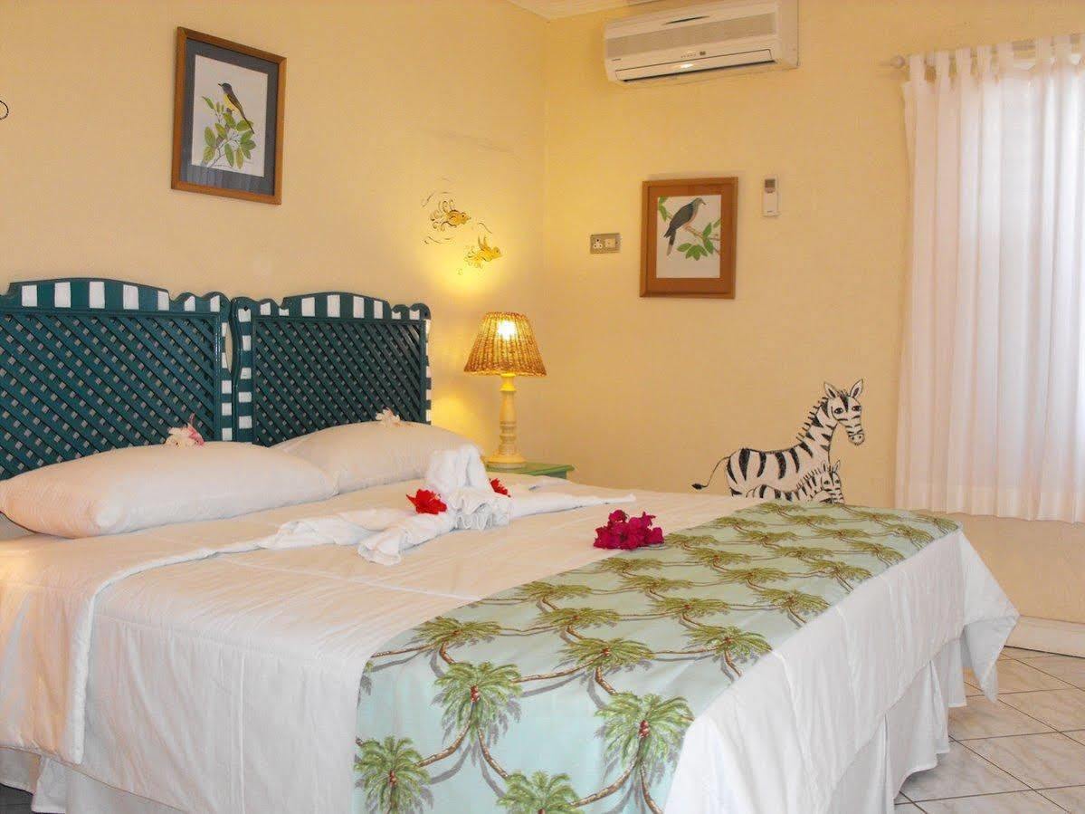 Bar-B-Barn Beach Hotel Negril Exterior foto